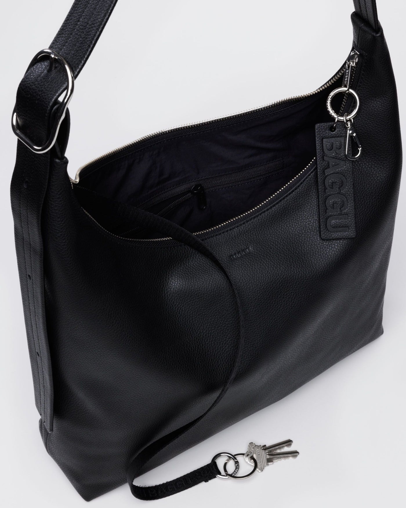 Recycled Leather Shoulder Bag - Outdoor Set