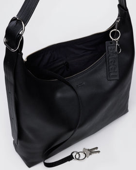 Recycled Leather Shoulder Bag - Outdoor Set
